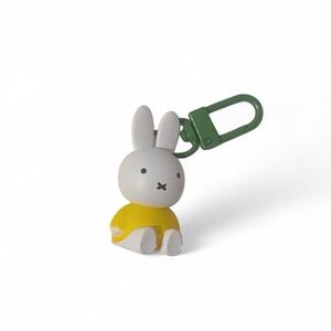 🛍️3/$20🛍️ Mini Miffy Keychain with Yellow Shirt